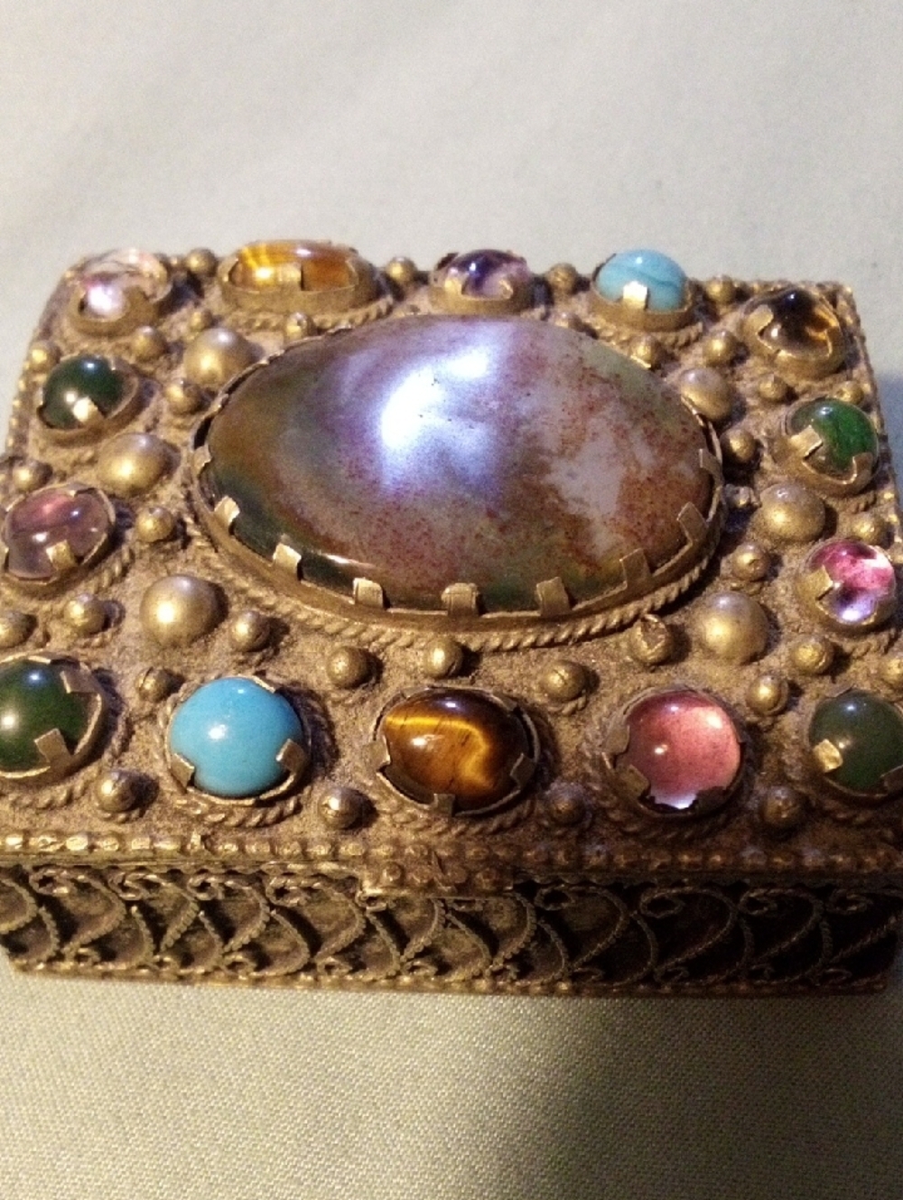 Gold-Brass Tone Multicolor Stone Jewelry Box - Picture 4 of 9